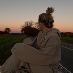 1987 sweatsuit - limited edition backbay set